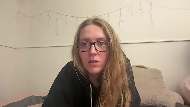 Pattyworld69 online show from July 15, 7:35 am