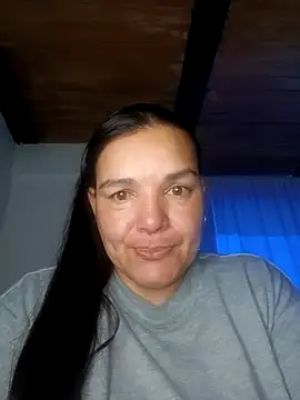 Snapshot of MilfBlonde_ chatting on October 16, 11:13 am MilfBlonde online show from October 16, 11:13 am
