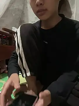 namicute online show from March 28, 12:11 am