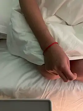 kkw-8546 online show from October 25, 5:20 pm