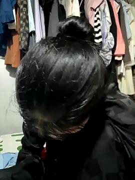 Linh-xxx online show from November 20, 2:51 pm