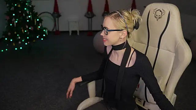 Jessica start online show from December 22, 11:13 am