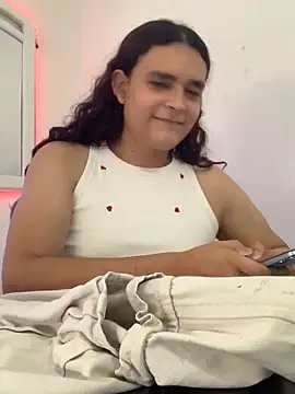 La-Gatiita-trans online show from November 15, 2:29 pm