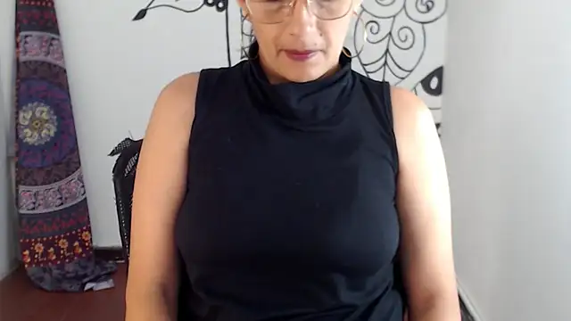 Lucyy Naugthy online show from February 28, 2:16 pm