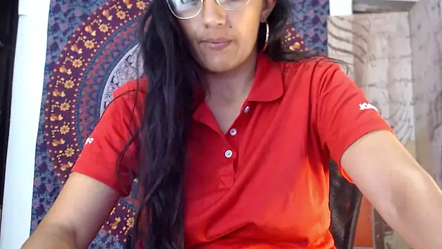 Lucyy Naugthy online show from January 17, 1:46 am