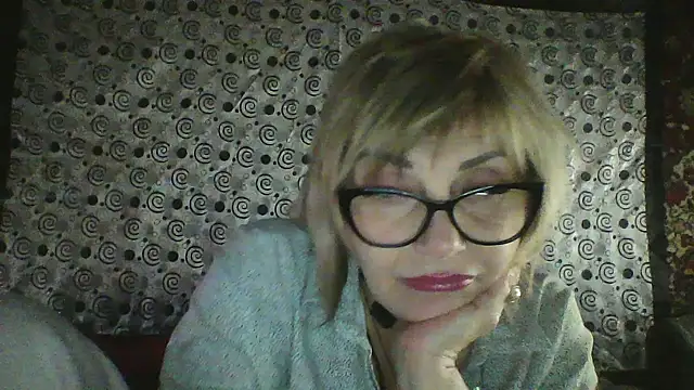 Lia Ray online show from November 25, 8:42 pm