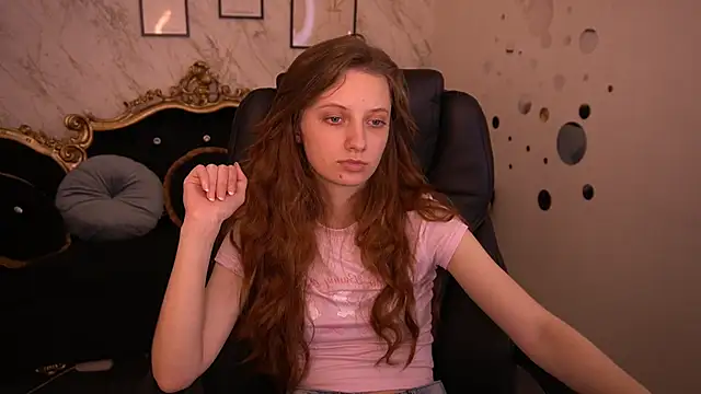 CuteeFoxy online show from May 29, 1:09 pm