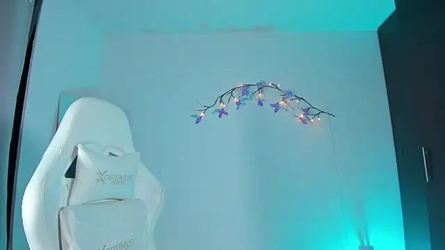 kittyrush  online show from March 16, 5:44 am