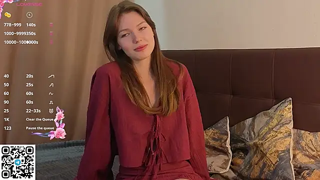 Erosyne online show from November 30, 5:06 pm