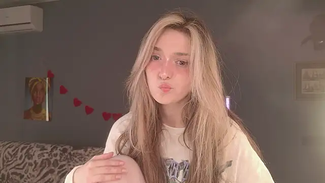 BellaSink online show from March 21, 8:19 am