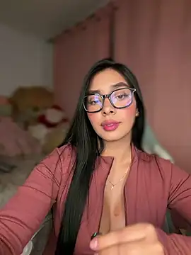 MiaSofia   online show from June 7, 2:40 am