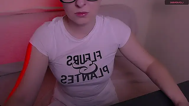 AllaLeomz online show from December 2, 7:54 am