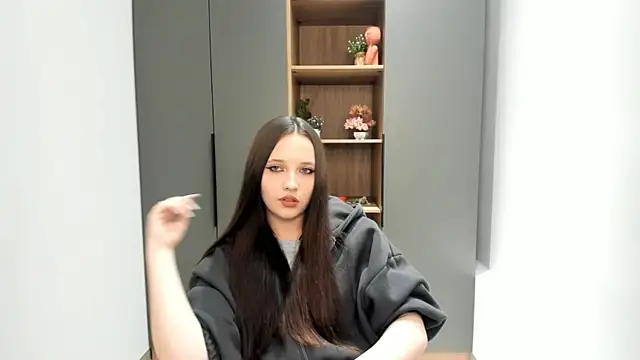 NadiaGnegy online show from October 16, 11:02 am