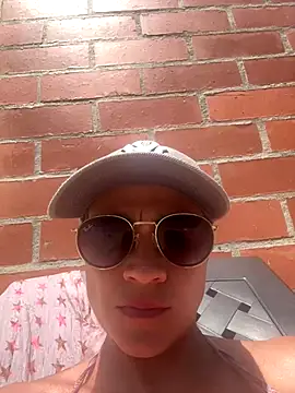 valentina herrrera online show from October 28, 3:51 pm