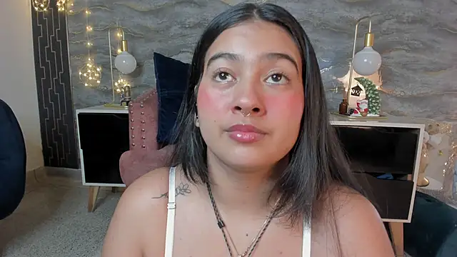 lilithst  online show from December 17, 8:46 pm