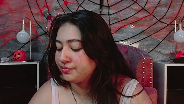 lilithst  online show from October 26, 9:43 pm