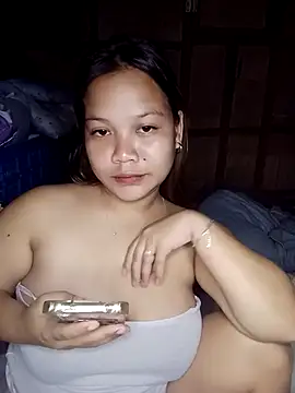 xxsexytitsxx online show from March 3, 3:40 pm