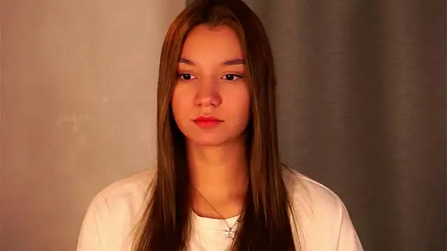 BrynnHolverson online show from October 16, 7:05 pm