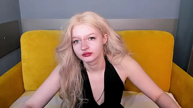 AlessaKiss online show from October 31, 1:51 am