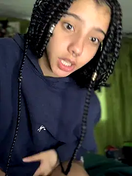 MiaaCute- online show from November 4, 10:15 pm