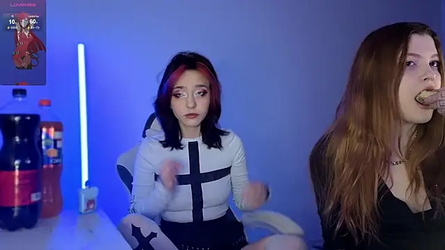 akemichkaa online show from January 8, 8:35 pm