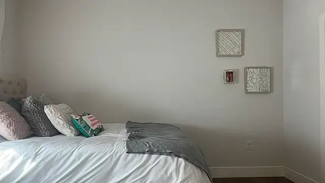 Amberjayxox0 online show from April 17, 11:51 pm