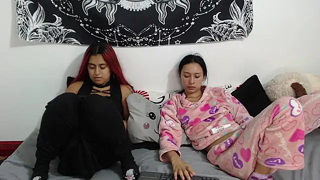 emily n abby online show from February 19, 3:11 pm