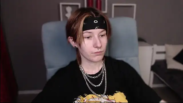 guitarandangell online show from February 17, 10:36 am