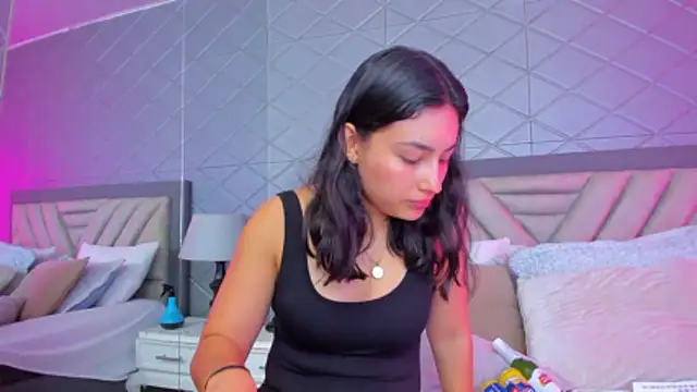 ViolettRouse online show from January 7, 7:06 pm