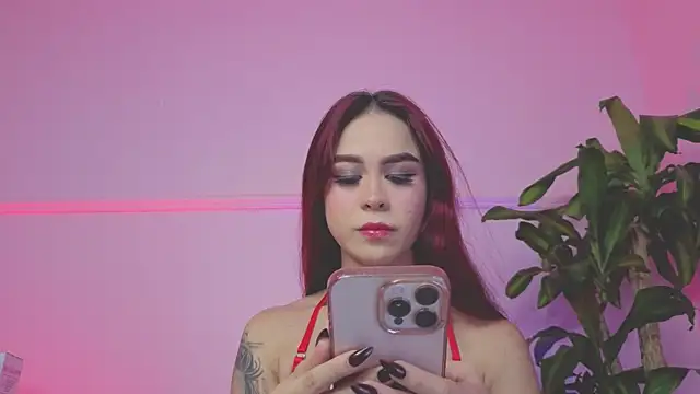 SophiaBerryy online show from October 25, 11:33 pm