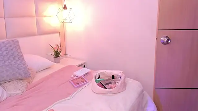 Sofia clk online show from December 23, 3:43 am