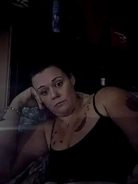 ravenlove1986 online show from October 21, 5:00 am