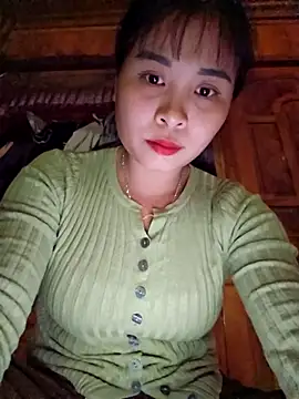 Squirrel-Pear online show from November 22, 2:36 am