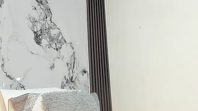 elissaWhite online show from February 15, 1:30 am