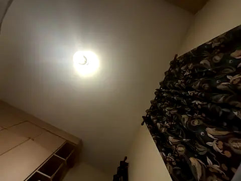 Scarletcum22 online show from December 3, 7:11 am