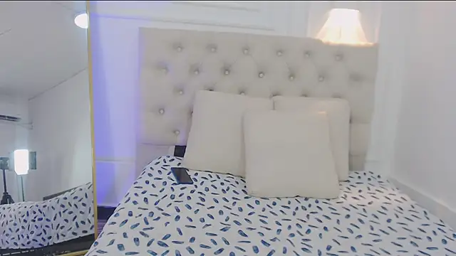 LunaBella 212 online show from November 26, 1:45 pm