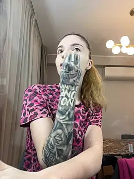 LaraSynn online show from March 2, 3:17 am