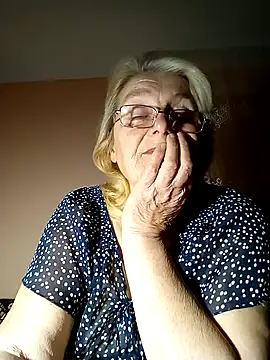 AmyLove353 online show from November 19, 9:48 pm