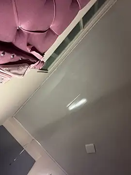 Violeet-Smith online show from November 25, 11:05 pm