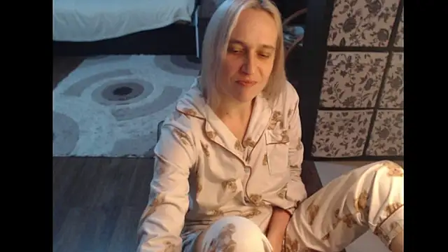 Lucky-Sweet Bb online show from November 8, 4:34 pm