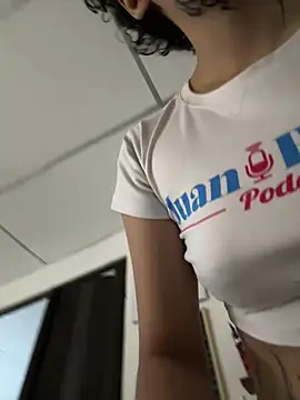 Abby Evanns1 online show from April 21, 2:24 pm