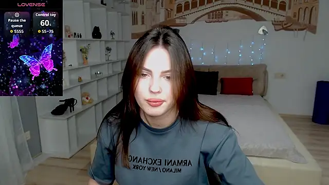 KittyShenson online show from February 6, 1:03 pm