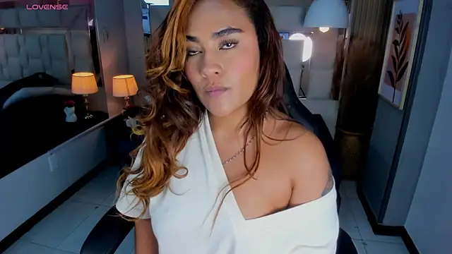 AnguelJones online show from October 30, 7:11 am