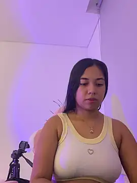 aly nicols online show from December 22, 2:15 am