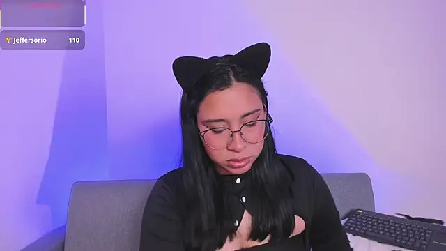 miah storm online show from December 1, 11:51 pm