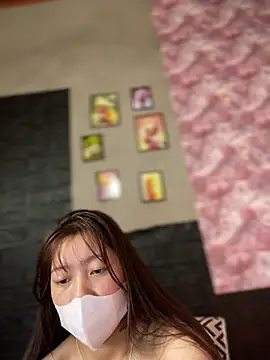 kitty-20x online show from March 14, 4:24 am