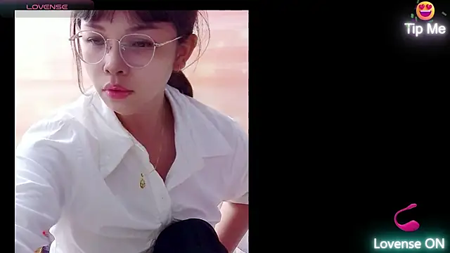 Maomilove1 online show from June 11, 1:52 pm