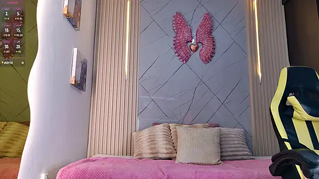 Sara swift9 online show from February 26, 8:19 pm