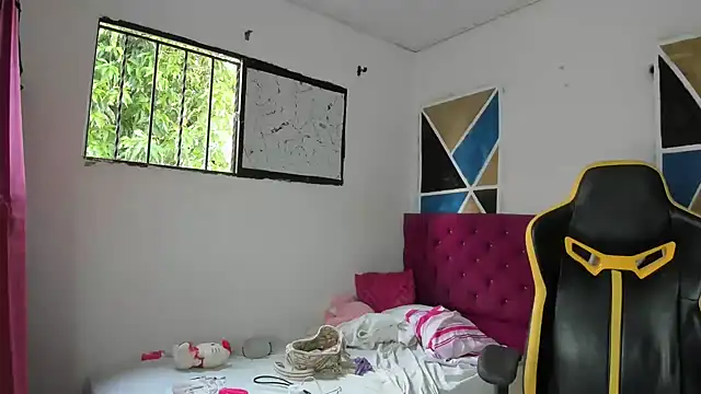 emily stars1 online show from March 5, 9:54 pm