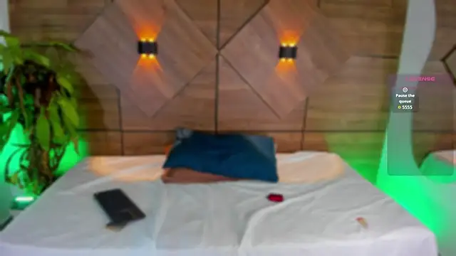 RosseDeAmore online show from November 14, 8:09 pm